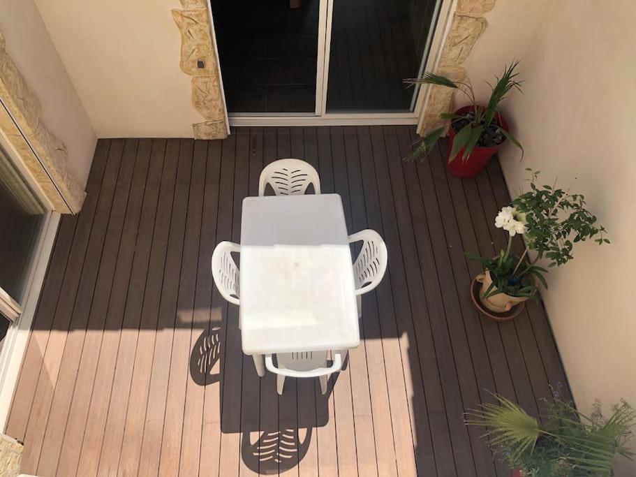 Maison De Village Avec Patio Bessan Luaran gambar